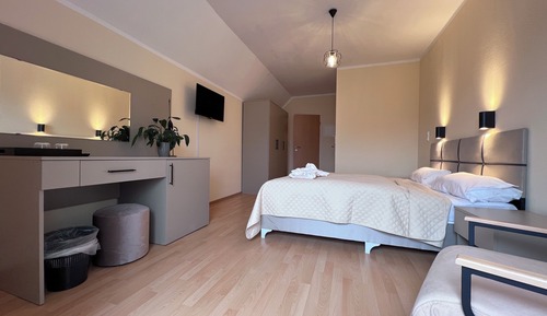 Basic Double or Twin Room, Courtyard View