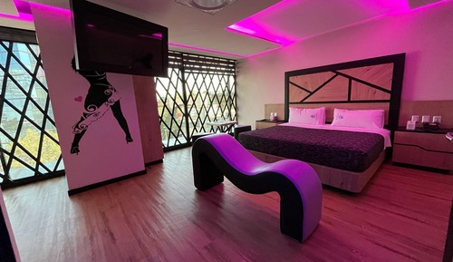 Junior Suite, City View