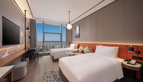 Room, 2 Twin Beds, River View