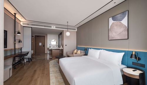 Deluxe Room, 1 King Bed