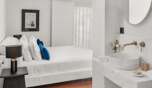 Classic Room, 1 Queen Bed, Non Smoking
