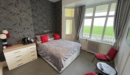 Deluxe Double Room, Ensuite, Sea View