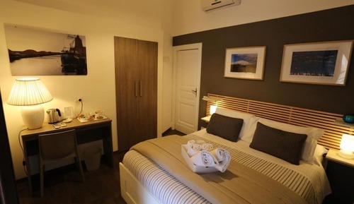 Classic Double or Twin Room, City View