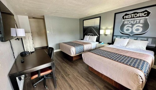 Room, 2 Queen Beds, Non Smoking