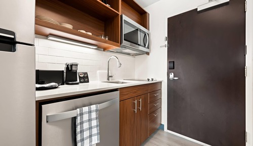 Suite, 1 King Bed, Non Smoking