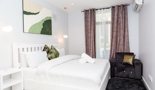 Exclusive Duplex, 1 Bedroom, Garden View, Garden Area