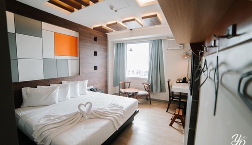 Basic Suite, 1 King Bed