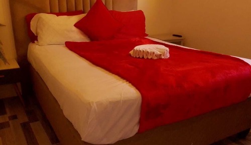 Deluxe Single Room