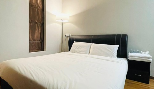 Room, 3 Bedrooms