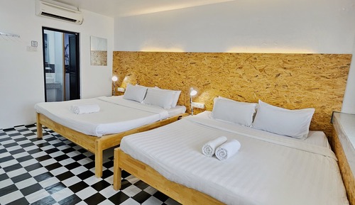 Family Single Room