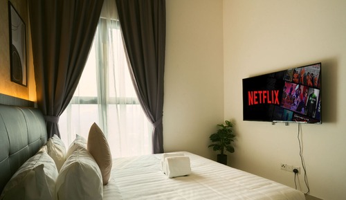 Connecting Family Room