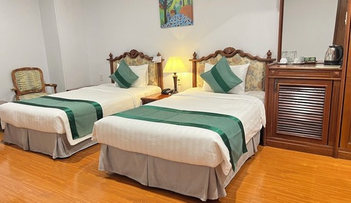 Superior Twin Room, No Windows
