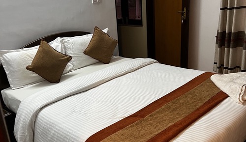 Basic Double Room, Garden View