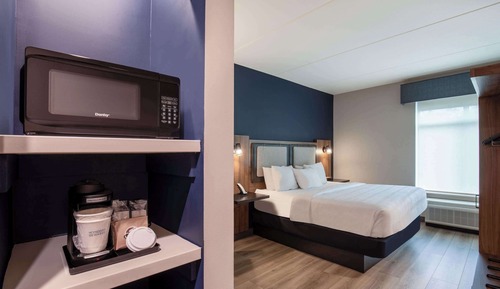Room, 1 King Bed, Non Smoking