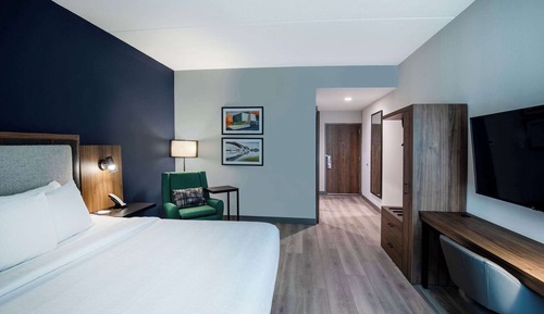 Room, 1 King Bed, Accessible, Bathtub