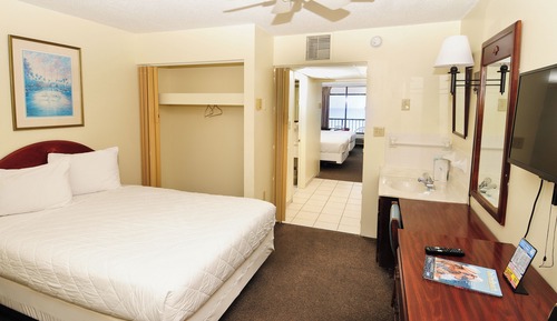 Type 2 - 2 Room Oceanfront Eff. w/ 3 Queens