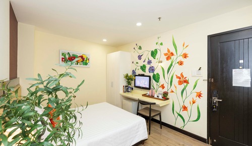 Deluxe Double Room, 1 Queen Bed, Garden View