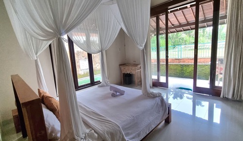 Standard Villa