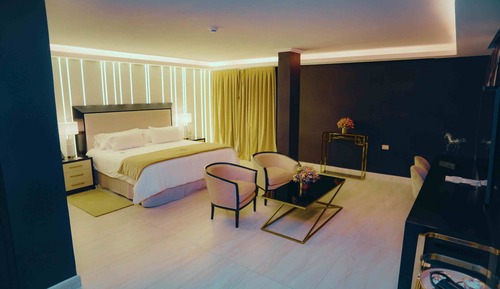 Junior Suite