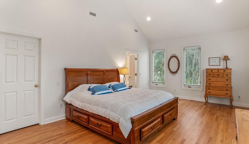 House, Multiple Beds, Kitchen