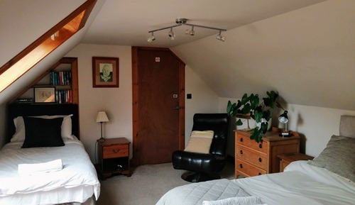 House, 2 Bedrooms