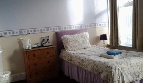 Basic Twin Room