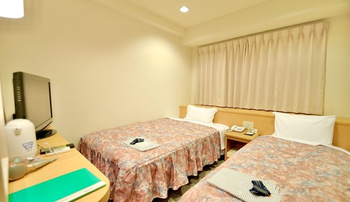 Twin Room, Non Smoking (2)