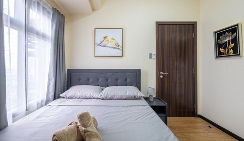Executive Apartment, 1 Queen Bed with Sofa bed, Pool Access, City View
