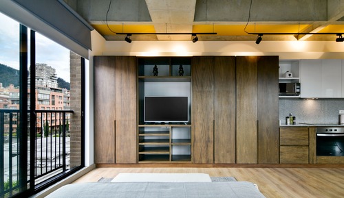 Apartment (504)