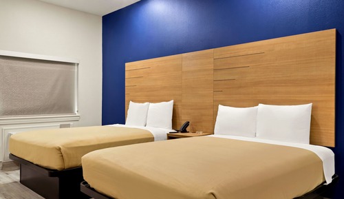 Basic Room, 2 Queen Beds, Non Smoking