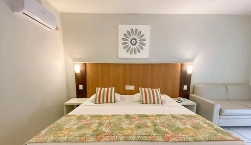 Deluxe Studio