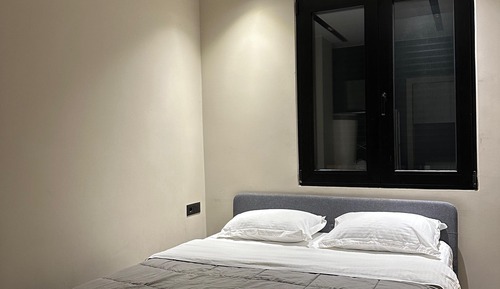ROOM 05