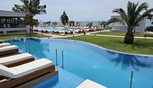 Deluxe Room, Sea View (Sharing Pool)