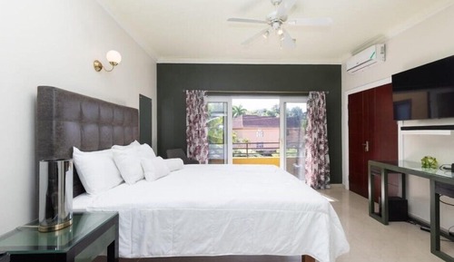 Exclusive Apartment, 2 Bedrooms, Oceanfront