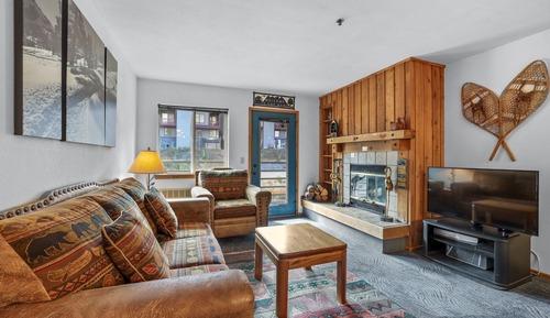 Condo, 2 Bedrooms