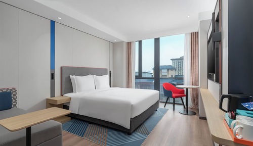 Standard Room, 1 King Bed (High Floor)
