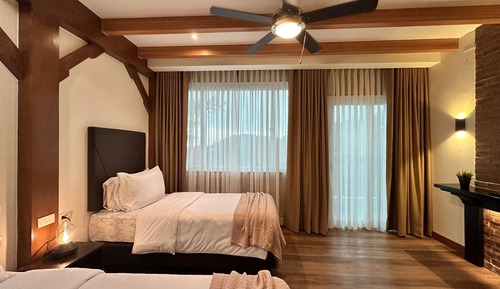 Deluxe Triple Room