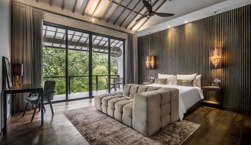 Deluxe Villa, 3 Bedrooms, Bathtub, Pool View