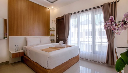One-Bedroom Private Pool Suite