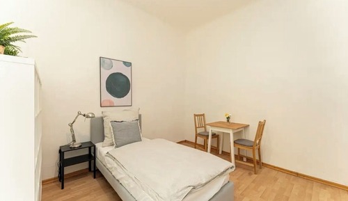 Deluxe Studio Suite