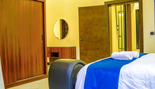 Honeymoon Chalet