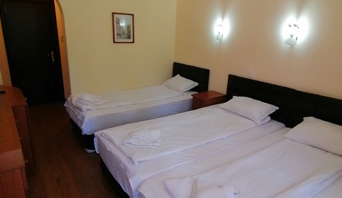 Economy Triple Room