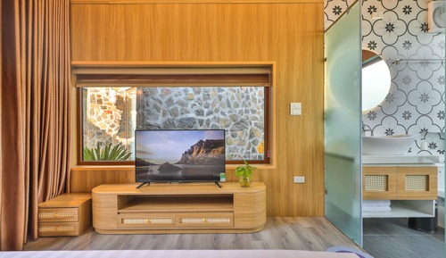 Deluxe Bungalow
