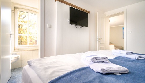 Junior Suite, Private Bathroom