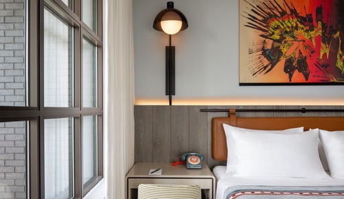 Room, 1 King Bed (Hearing Accessible)