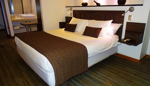 Premier Room