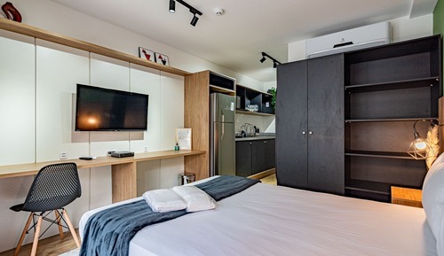 Romantic Studio
