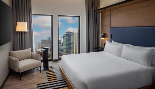 Room, 1 King Bed, Accessible (Mobility, Roll-In Shower)