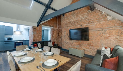 Club Apartment