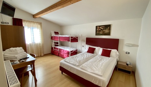 Comfort Quadruple Room